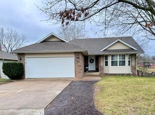 120 N Julie Dr, Republic, MO 65738