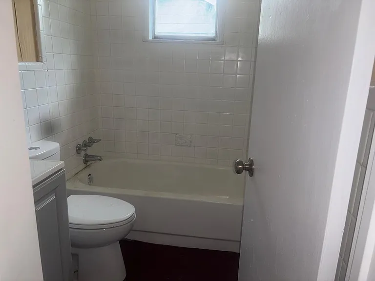 4310 Capitol Ave — Photo 3
