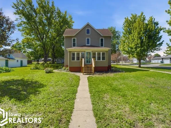 602 E Maple St, Hubbard, IA 50122