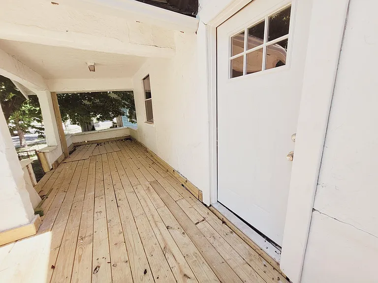 2039 E Gregory Blvd — Photo 2