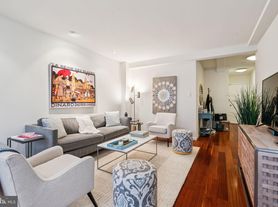 220 W Rittenhouse Sq, Philadelphia, PA
