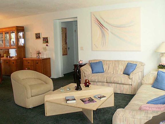 5th image of 1004 Williamsburg Cir