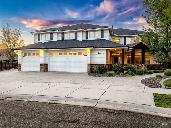 5278 N Cougar Flat Pl, Meridian, ID 83646