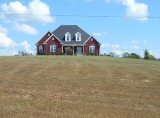 1270 Barbers Mill Rd, Lebanon, KY 40033