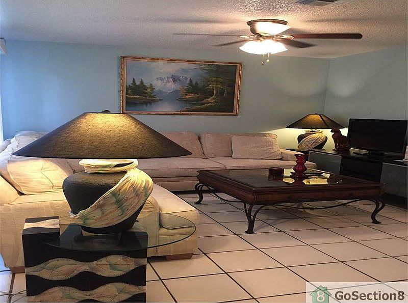 1st image of 4576 Myrtle Ln
