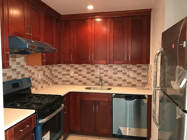 6473 Austin St, Flushing, NY 11374