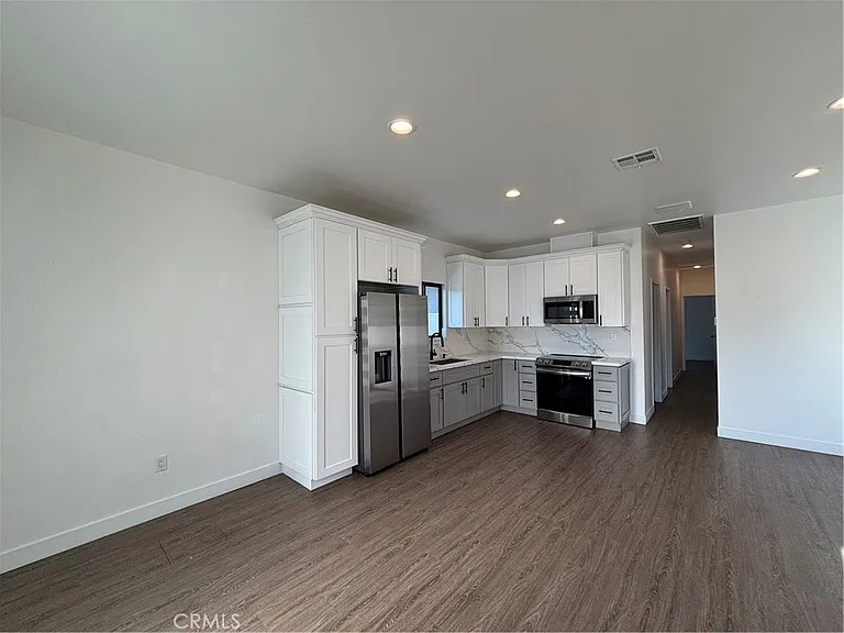 1664 Glen Ave — Photo 5