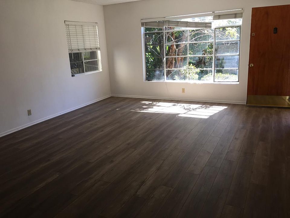 1st image of 4134 Somerset Dr