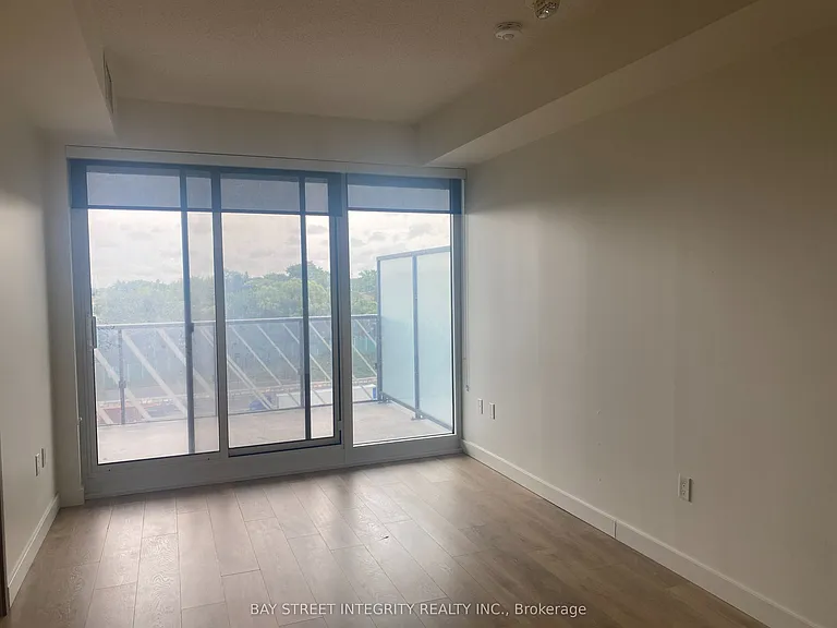 95 McMahon Dr #903 — Photo 10