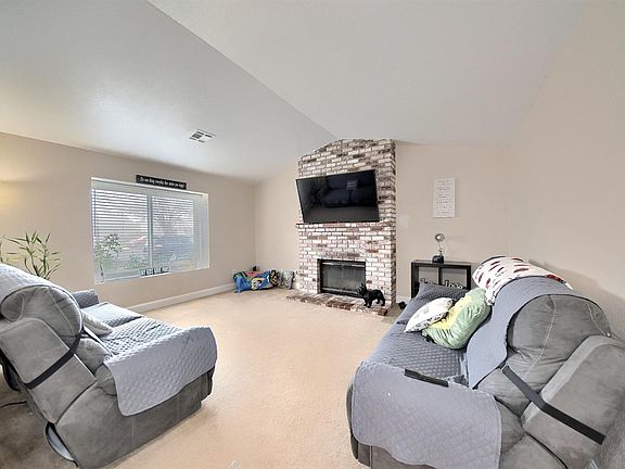 5th image of 4309 Songbird Ct