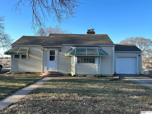 4842 K St, Omaha, NE 68117