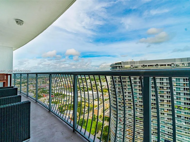 1750 N Bayshore Dr #5505 — Photo 27