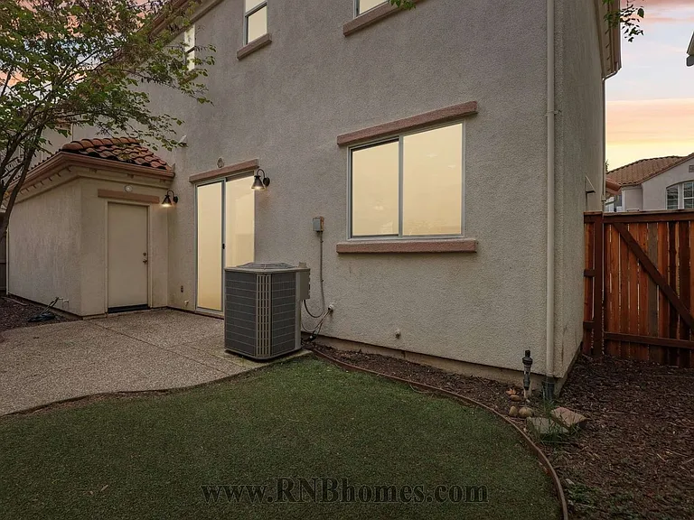 170 Martis Valley Cir — Photo 35