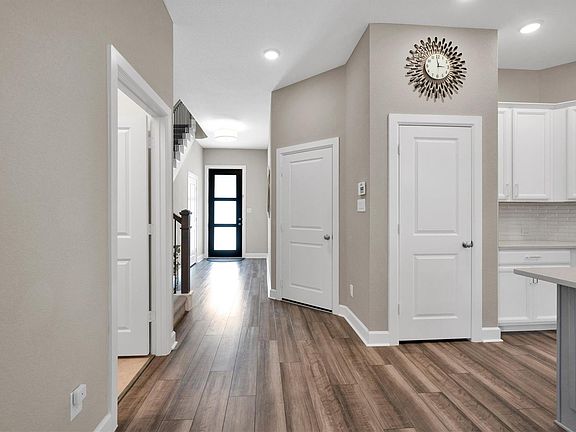 4th image of 15214 Spanish Ranchos Way