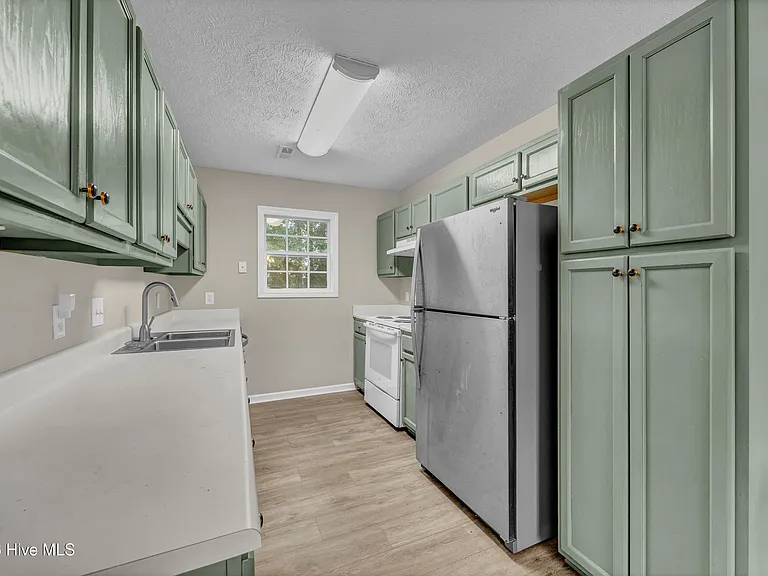 10035 Burning Bush Ridge Ct — Photo 6