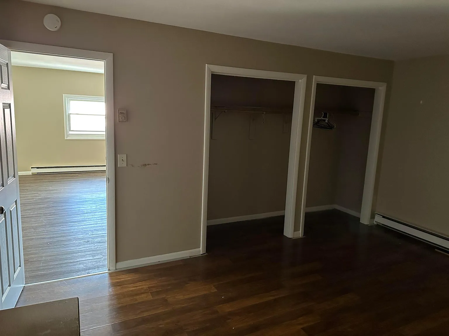 2 bed, 1000 sqft, $1,000 — Photo 2