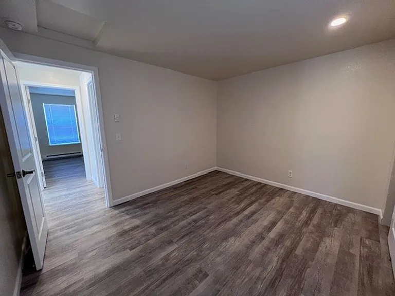 5684 Eagle Pkwy — Photo 17