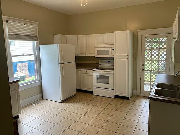 4th image of 238 E Anderson Ave