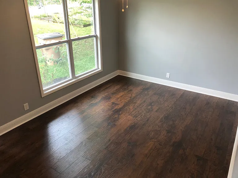 16 Peachtree St — Photo 11