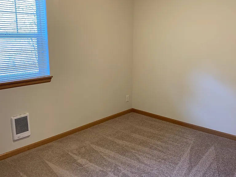 3745 SW Water Ave #203 — Photo 5