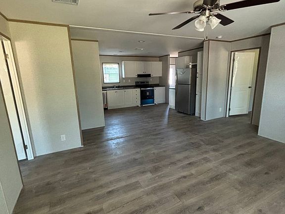 2nd image of 5291 Collins Rd #303