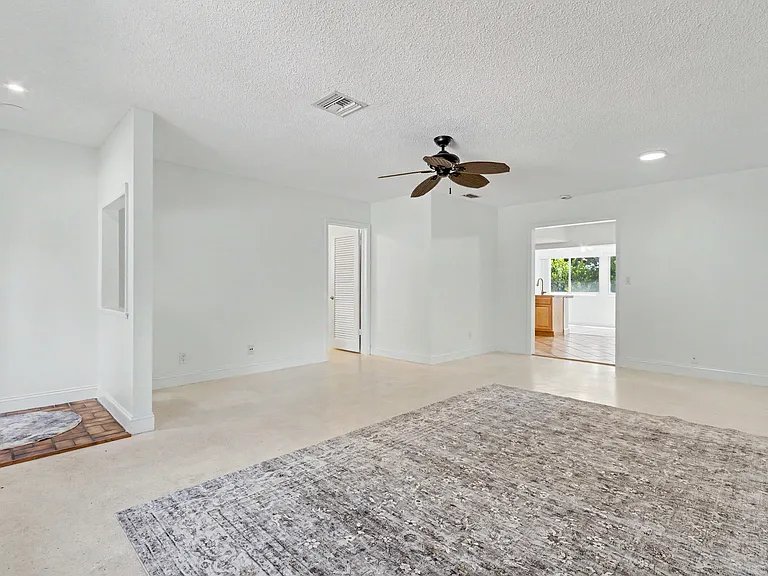 4800 NE 25th Ave N #NORTH — Photo 11