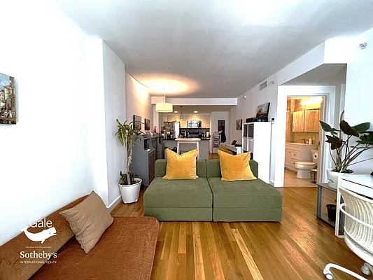 Rented by Daniel Gale Sotheby's International Realty | media 4