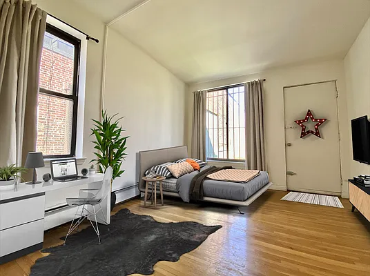 Rented by Maz Group NY | media 2