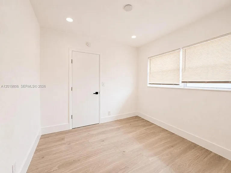 612 NW 1st Ave #0 — Photo 9