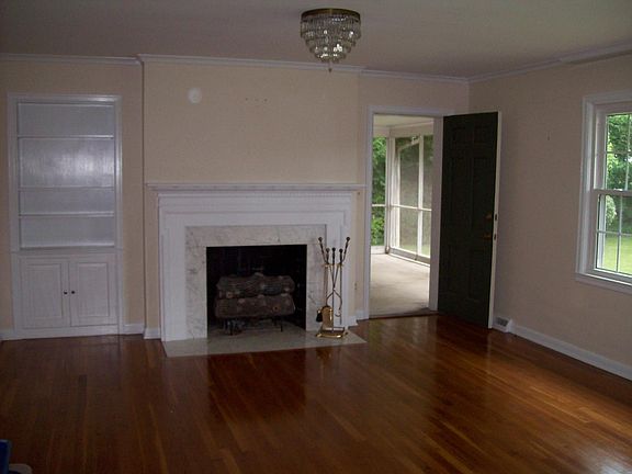 4th image of 119 Grandview Dr