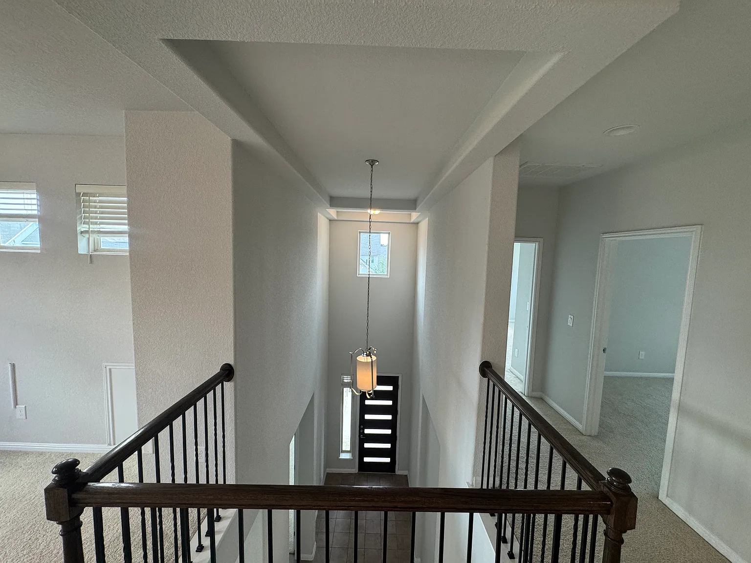 4 bed, 3.5 bath, 3103 sqft, $3,050 — Photo 4