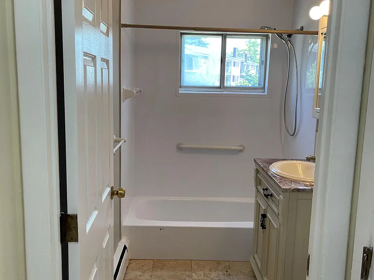 46 Will Dr #63 — Photo 3