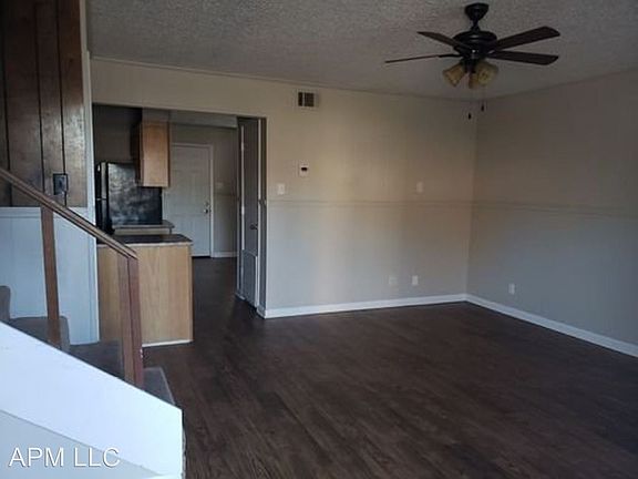 2nd image of 903 Parkwood Dr APT 602
