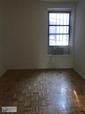 Rented by Metropolitan Property Group | media 3