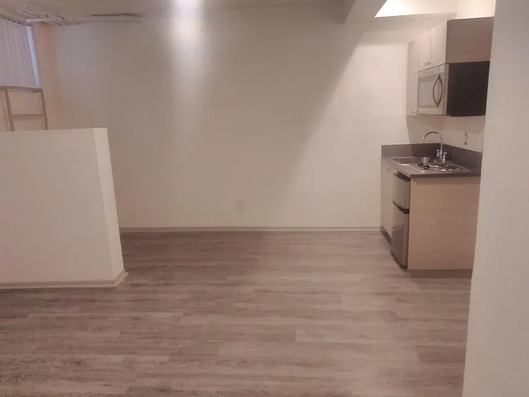 615 S Virgil Ave — Photo 16