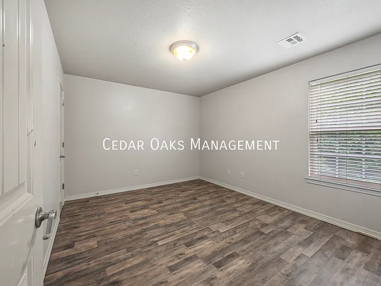 1308 S C Ct — Photo 32