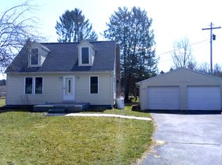 9354 Jacksonville Rd, Mill Hall, PA 17751