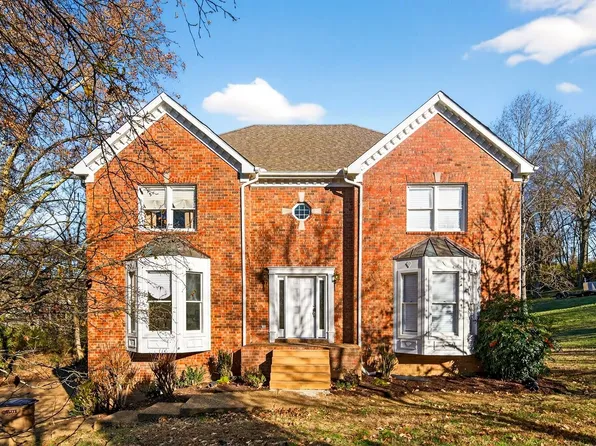 486 Sunnybrook Dr, Brentwood, TN 37027