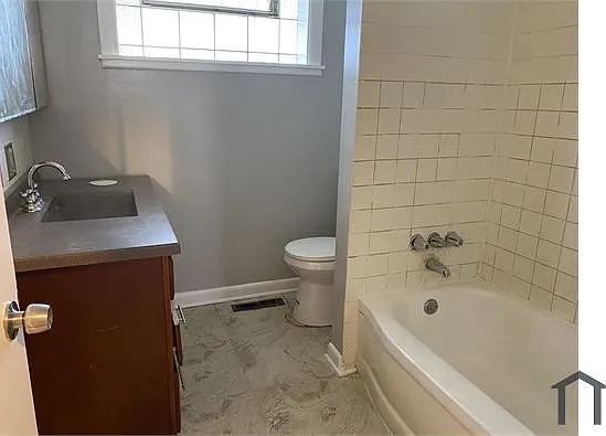 9040 S Dauphin Ave #D — Photo 6