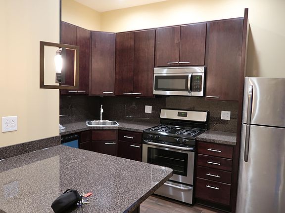 4th image of 1353 N Ashland Ave #One_-1d