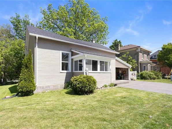 42 Beale St, Woodstock, ON N4S 6W9