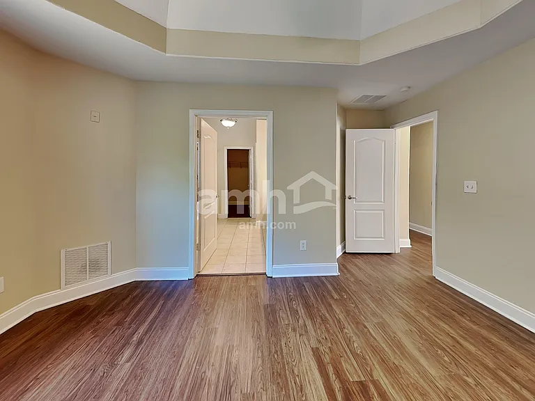 712 Gatwick Ct — Photo 14