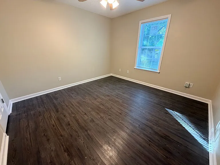 4104 Bridle Ridge Dr — Photo 17