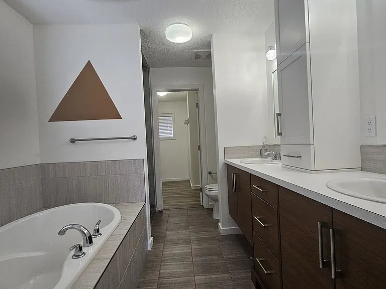 158 Masters Point SE — Photo 24