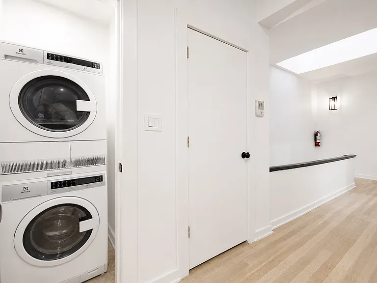 6 Stone St #5R — Photo 9