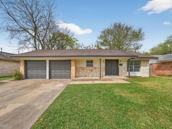 9931 Old Orchard Rd, La Porte, TX 77571