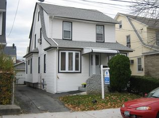 2571 126th St, Flushing, NY 11354