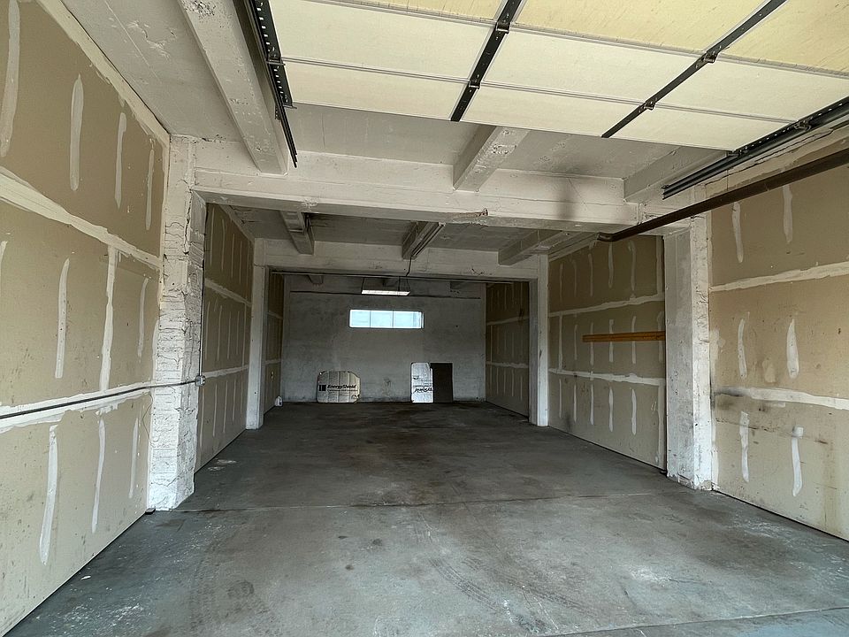 2nd image of 1120 6th Ave #3