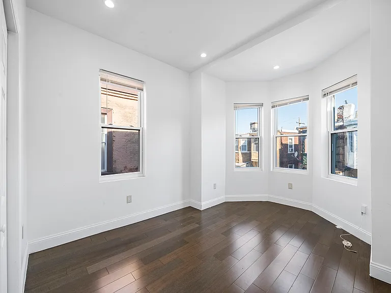 2319 N College Ave #B — Photo 2