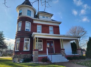 409 E Main St #2, Mount Horeb, WI 53572